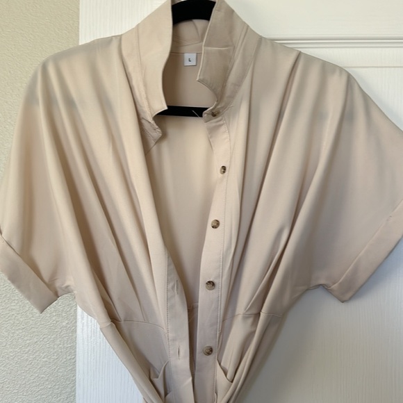 Taupe  button down tie Dress 95%polyester 5%spandex - Picture 6 of 6